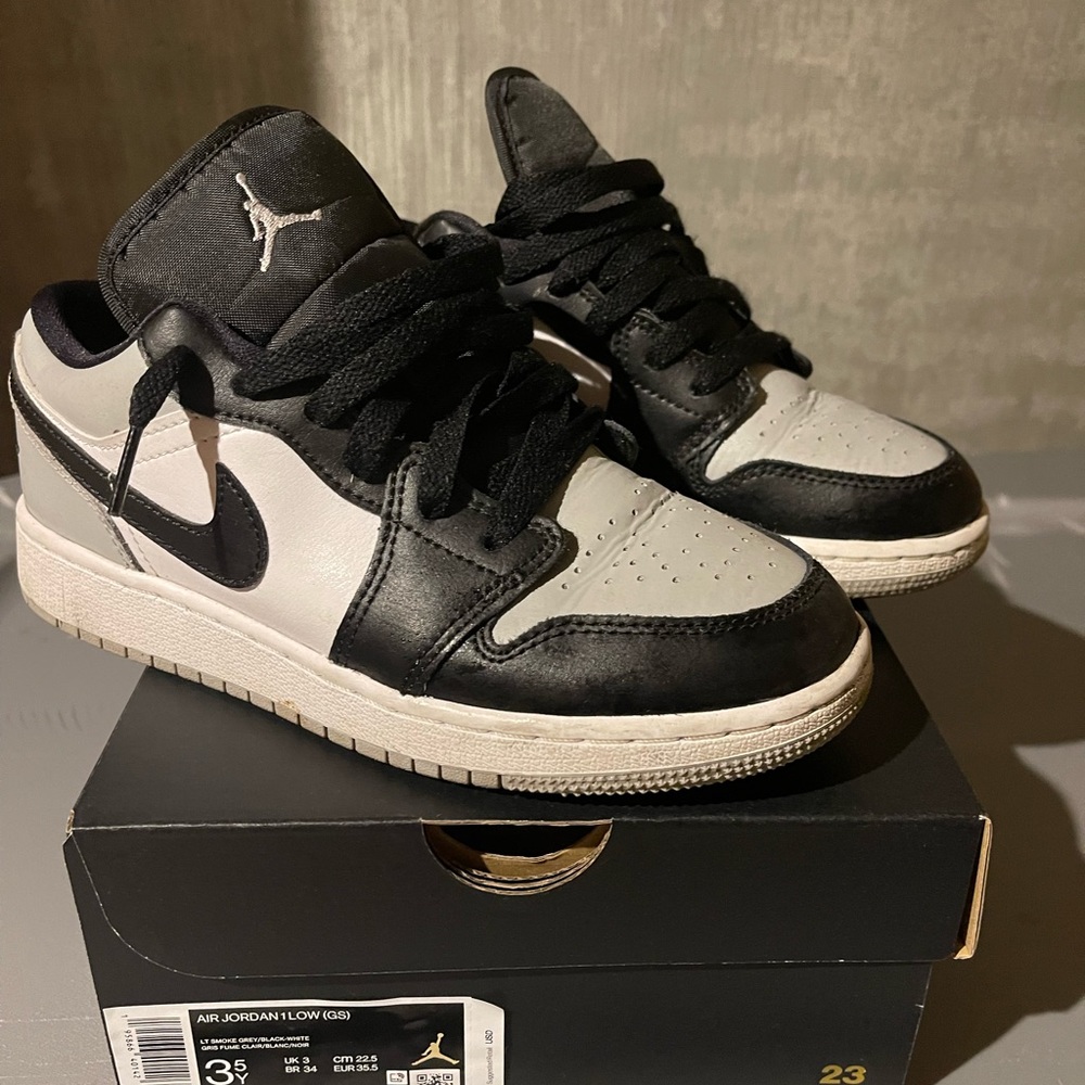 Worn Jordan 1 low 3.5